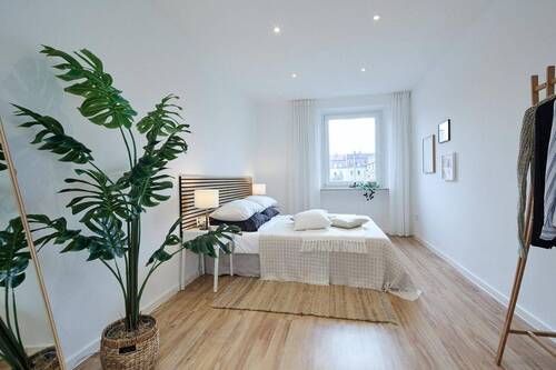 Bild 2 - 4 Zimmer Etagenwohnung zum Kaufen in Nürnberg