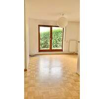 N-Katzwang ! Helle gepflege 2-ZW, 50 m² Parkett, zwei Terrasse, Einbauküche, 1.OG in ruhiger Lage - Nürnberg