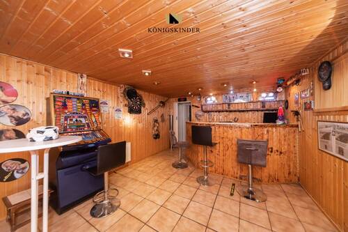 ...Platz für die Party, gibt es auch... - 