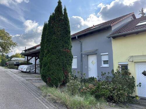 Straßenansicht - 4 Zimmer Doppelhaushälfte zum Kaufen in Eisingen