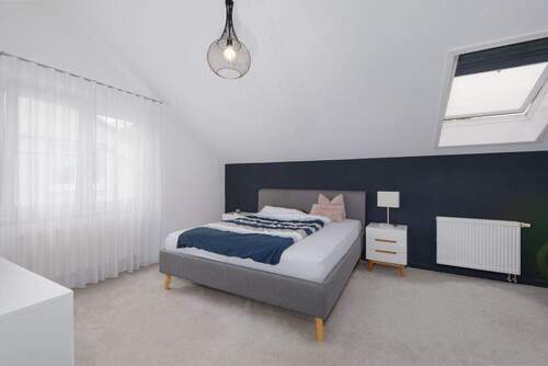Schlafzimmer DG - 