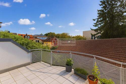 Balkon - 3 Zimmer Etagenwohnung zum Kaufen in Bad Vilbel