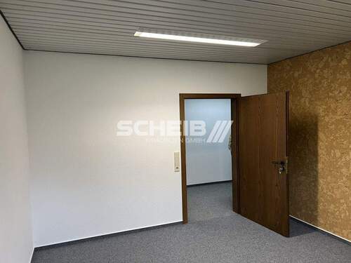 Einzelraum - Einzelraum zu vermieten - 190,00&nbsp;EUR Kaltmiete, ca.&nbsp; 25,70&nbsp;m&sup2;&nbsp;Wohnfl&auml;che