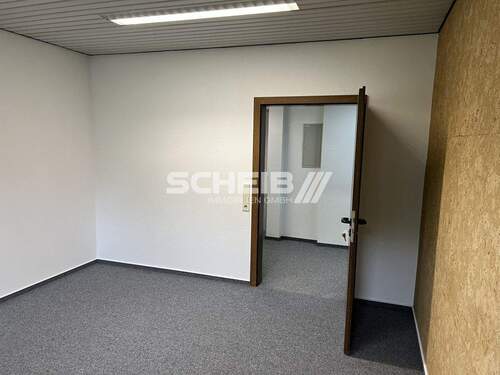 im Untergeschoss - Büro zur Miete in Crailsheim