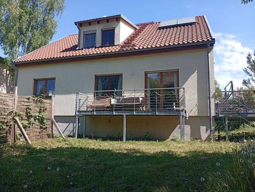 Blick auf die Süd -Ost Seite des Hauses.jpg - 