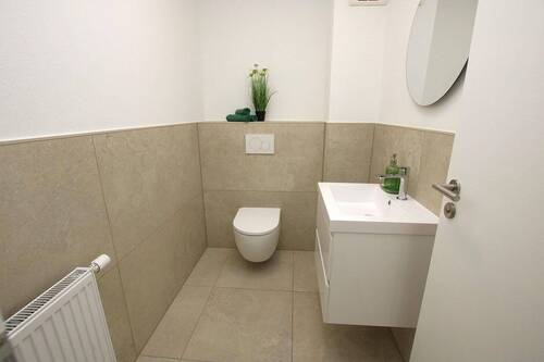 Gäste-WC - 3 Zimmer Etagenwohnung in Marburg - Marbach