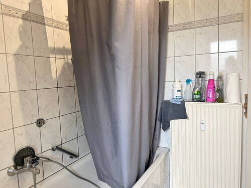 Badezimmer Ansicht 2 - 