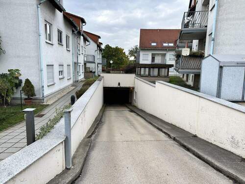 Zufahrt Tiefgarage - 