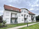 Außenansicht - Frisch renoviert! 2-Raumwhg. mit Balkon, TG-Stpl. (duplex, saniert), Neubau 1997! Leerstand!