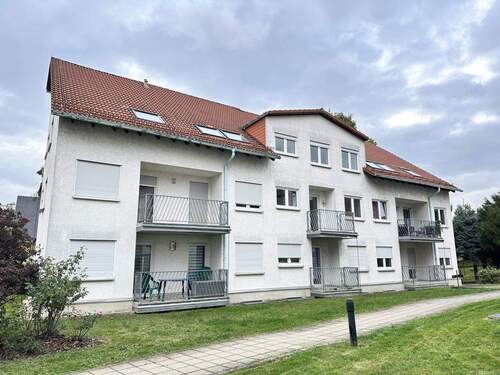 Außenansicht - Frisch renoviert! 2-Raumwhg. mit Balkon, TG-Stpl. (duplex, saniert), Neubau 1997! Leerstand!