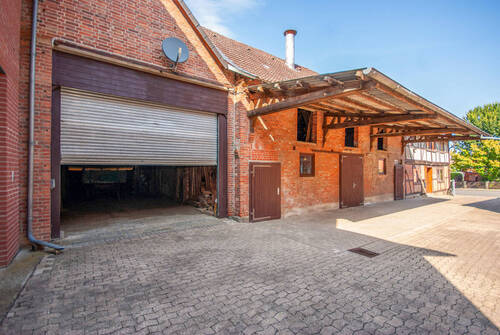 Garage + Hof - 