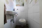 Gäste-WC Treppenhaus - 