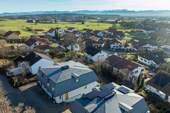 Drohne - AIGNER - Großzügige Neubau-Doppelhaushälfte mit Bergblick in Pähl