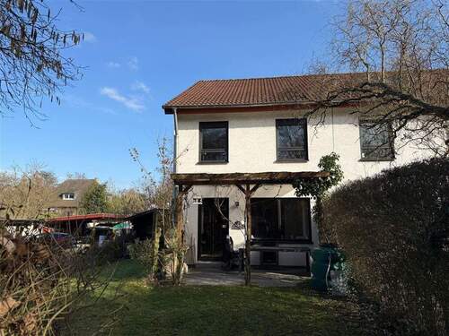 Mittelhaus oder Reiheneckhaus - Sie haben die Wahl - Mittelhaus oder Reiheneckhaus - Sie haben die Wahl! Wohnen in familienfreundlicher Lage.