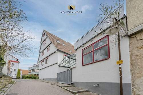 Seitenansicht - 7 Zimmer Mehrfamilienhaus, Wohnhaus zum Kaufen in Weil im Schönbuch