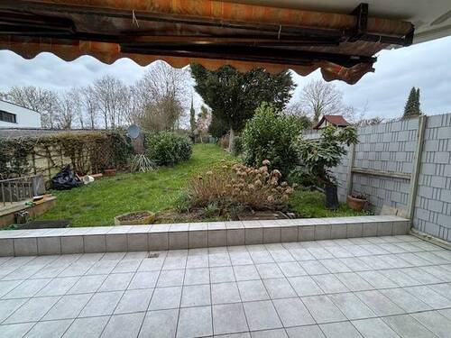 Terrasse-Garten - Großzügige Erdgeschosswohnung mit Garten