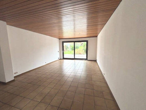 Wohnzimmer - 3 Zimmer Etagenwohnung zur Miete in Mönchengladbach