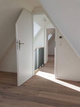 Bild 3 - 4 Zimmer Einfamilienhaus in Waiblingen