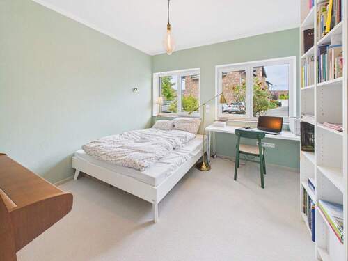 Gäste- & Arbeitszimmer EG - 