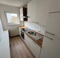Bezahlbar. Praktisch. Bezugsfrei - Modernisierte 2-Zimmer-Wohnung am Hageberg - Wolfsburg Laagberg
