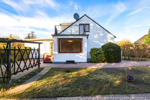 2 Hausansicht - 4 Zimmer Doppelhaushälfte zum Kaufen in Hamburg