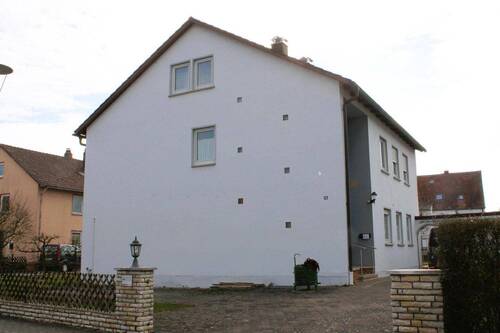 Nord-/Ostansicht - Mehrfamilienhaus, Wohnhaus mit 223,00 m&sup2; in Wilburgstetten zum Kaufen