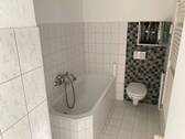 Badezimmer - Etagenwohnung mit 47,40 m&sup2; in Dessau-Roßlau zur Miete