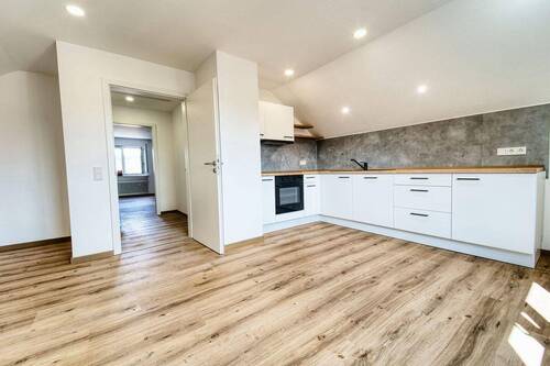 Bild 2 - 2 Zimmer Etagenwohnung zur Miete in Kleinwallstadt