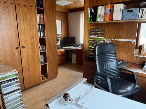 Büro Gewerbe - 6 Zimmer Mehrfamilienhaus, Wohnhaus in Steinbach am Wald