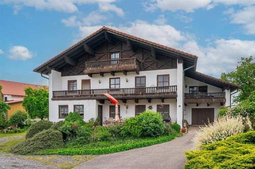 Ansicht Süden - 9 Zimmer Bauernhaus, Landhaus zum Kaufen in Falkenberg