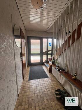 Eingangsbereich - 6 Zimmer Einfamilienhaus in Osloß