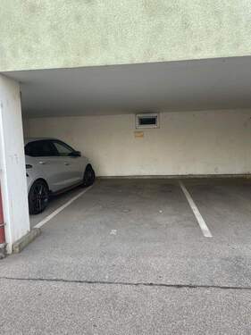 PKW-Stellplatz - 