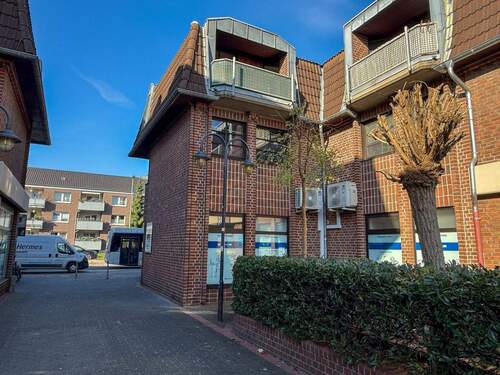 Seitenansicht - 2 Zimmer Mehrfamilienhaus, Wohnhaus in Meerbusch