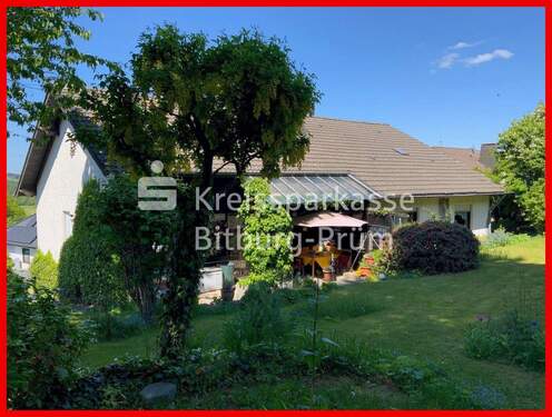 Rückansicht - Einfamilienhaus mit Garage in sehr guter Wohnlage