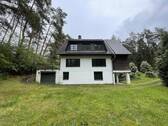 Außenansicht mit Garage - 