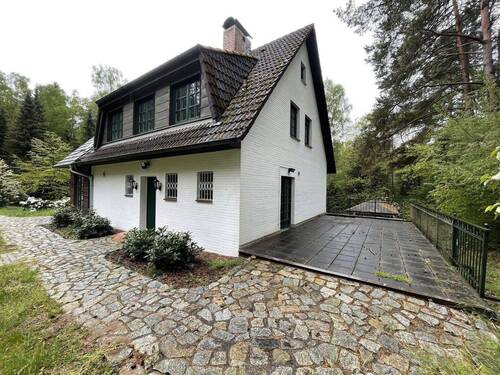 Große Terrasse - Einfamilienhaus mit 147,60 m&sup2; in Grambek zur Miete