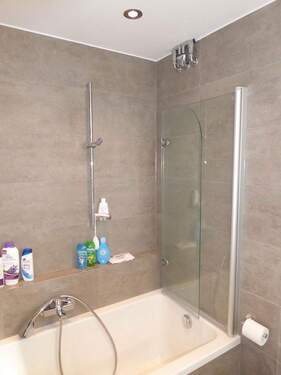 Badezimmer - Etagenwohnung mit 91,50 m² in München zum Kaufen