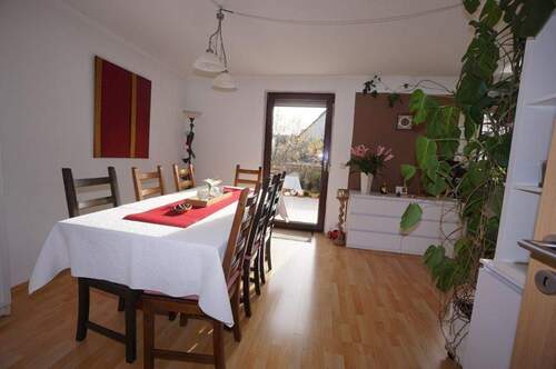 Wohn-Essbereich - 3 Zimmer Etagenwohnung zur Miete in München