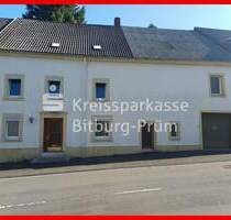 Einfamilienhaus als Ausbauhaus mit Nebengebäude und Garten - Speicher