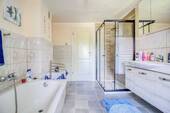 Badezimmer II - 