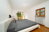 lichtdurchflutetes Schlafzimmer - 