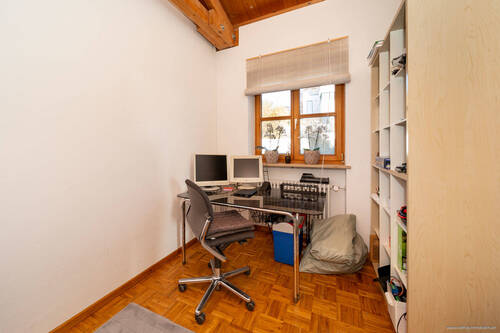 lichtdurchflutetes Arbeitszimmer - 6 Zimmer Doppelhaushälfte zum Kaufen in Herrsching am Ammersee / Breitbrunn am Ammersee