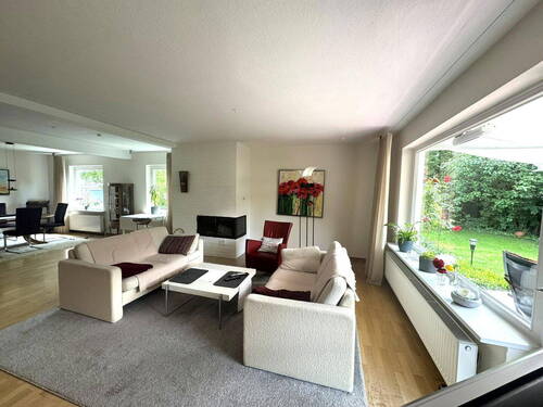 Bild 1 - saniertes Einfamilienhaus mit Gartenidyll und HVV Anschluss