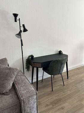 Kleiner Schreibtisch - Terrassenwohnung mit 51,00 m² in Hannover zur Miete