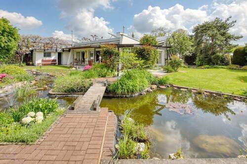 Teich - Einfamilienhaus mit 205,00 m&sup2; in Erftstadt zum Kaufen
