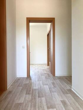 Eingangsbereich - 2 Zimmer Etagenwohnung in Riesa