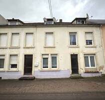 METTLACH: 4 WOHNEINHEITEN MIT BAUGRUNDSTÜCK (GESAMT 11 AR)!