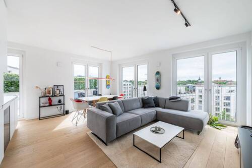 Wohnzimmer - AIGNER - Stilvolle 2,5-Zimmer-Wohnung mit Terrasse und Loggia