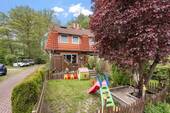 Ansicht mit Garten - 