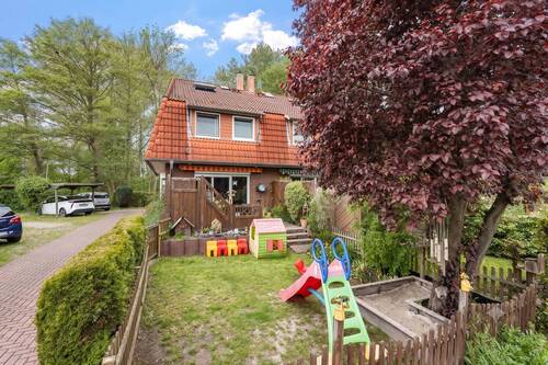 Ansicht mit Garten - 